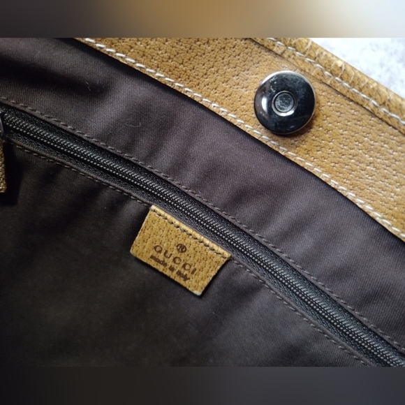Gucci Medium Tan Monogram Tote Bag - Picture 8 of 16